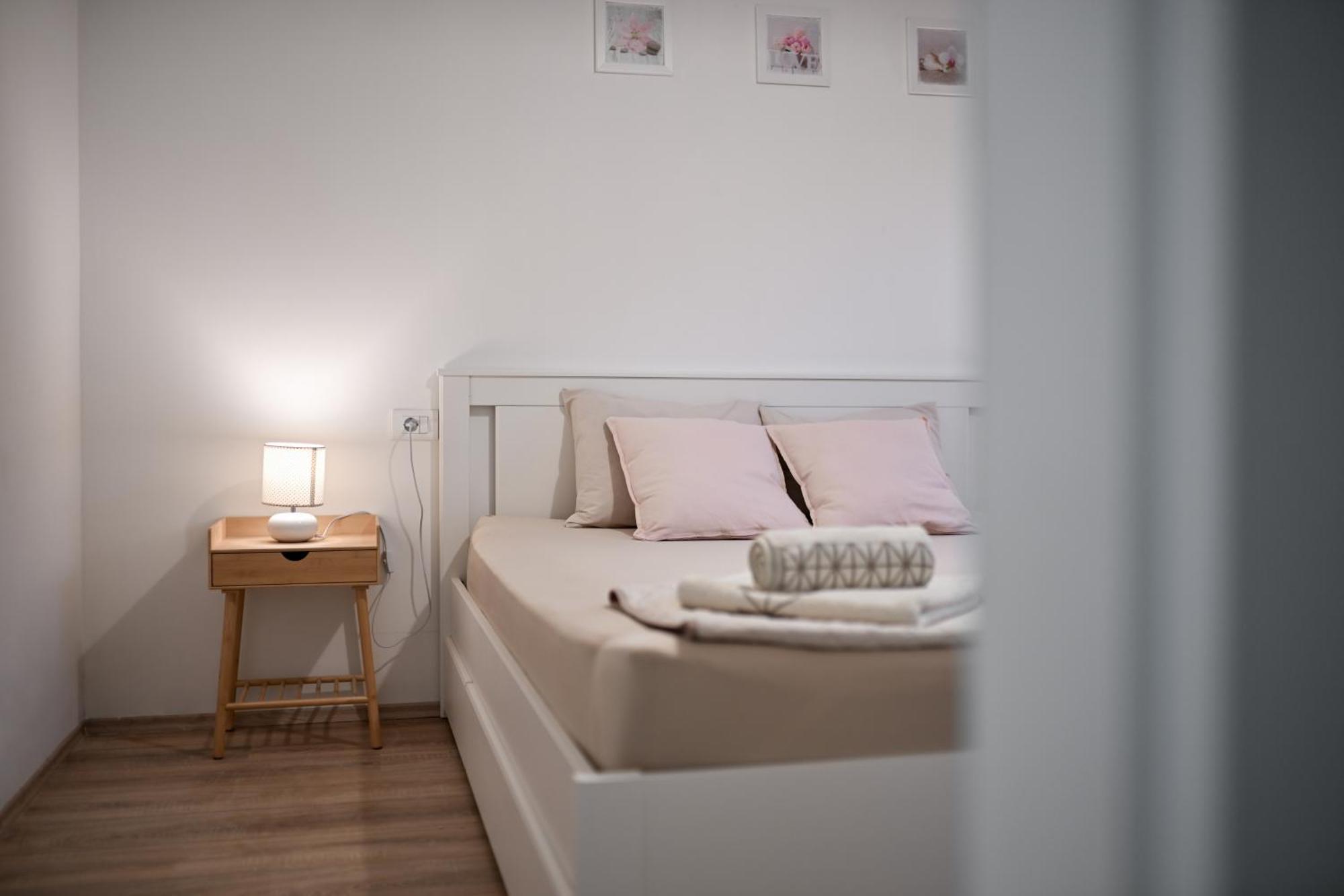 Holiday Home Aprilis With Pool, Jacuzzi And Sauna Galovac  Zewnętrze zdjęcie